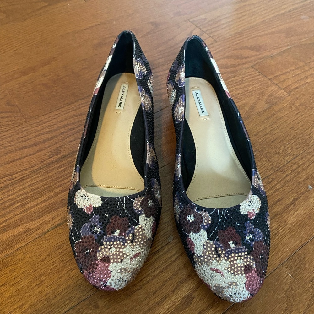 Alex Marie Black and Purple Floral Pumps